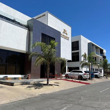 Marigold Hotels Windhoek Bagian luar foto