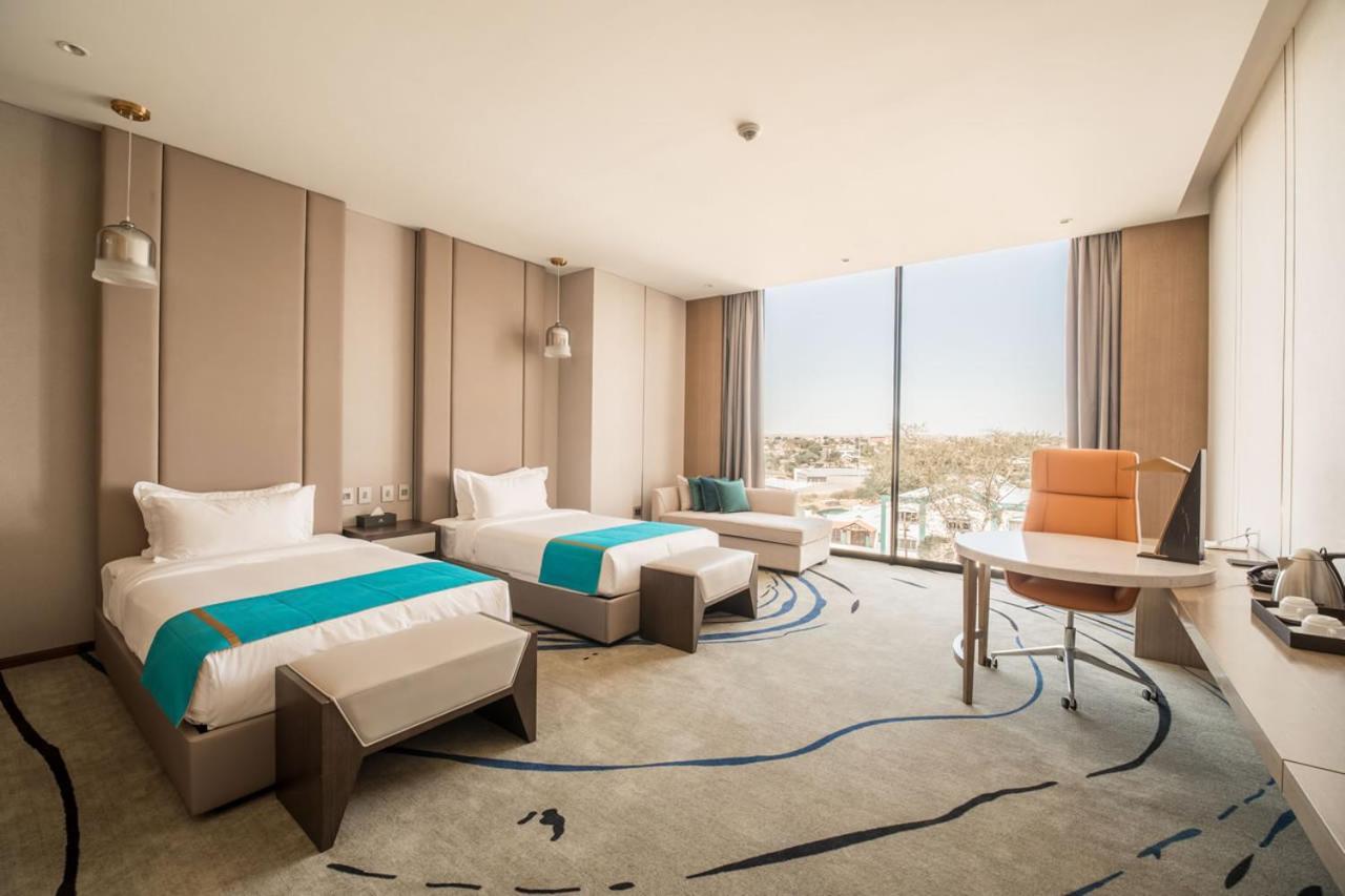 Marigold Hotels Windhoek Bagian luar foto